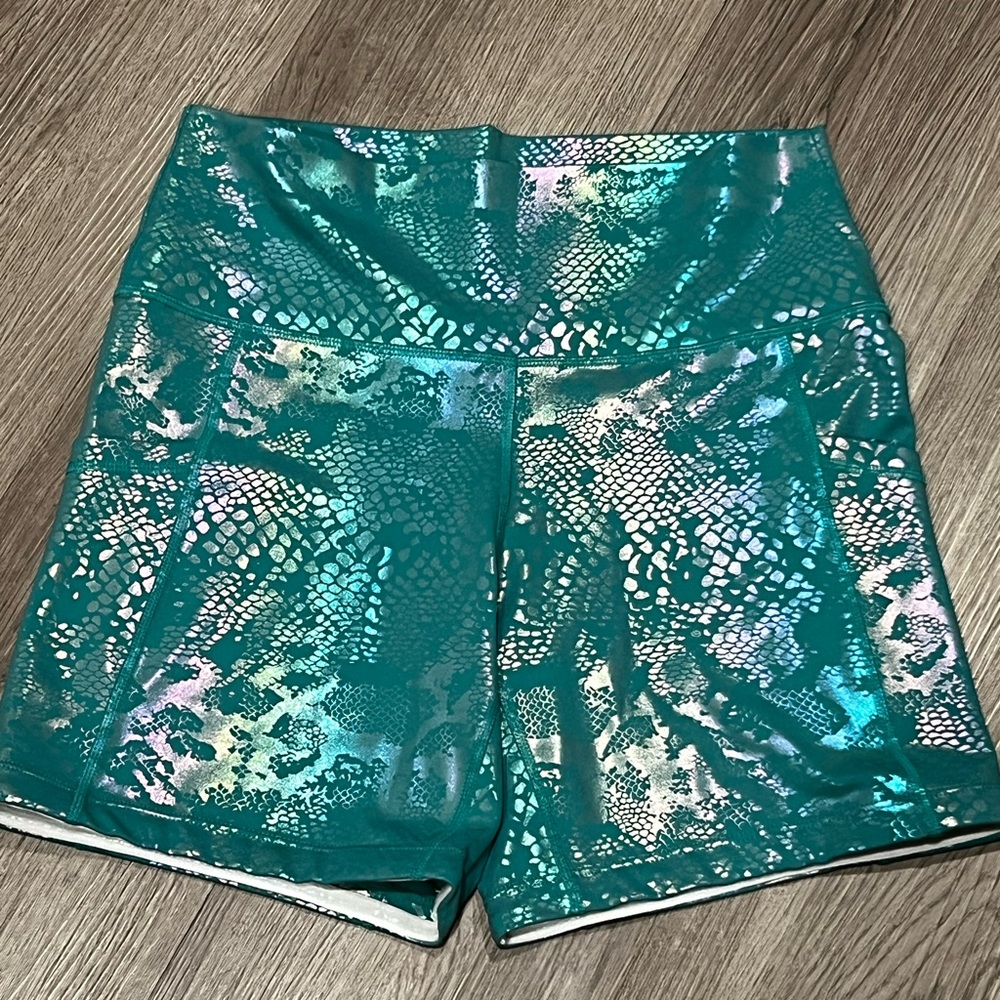 CVG shorts 5”